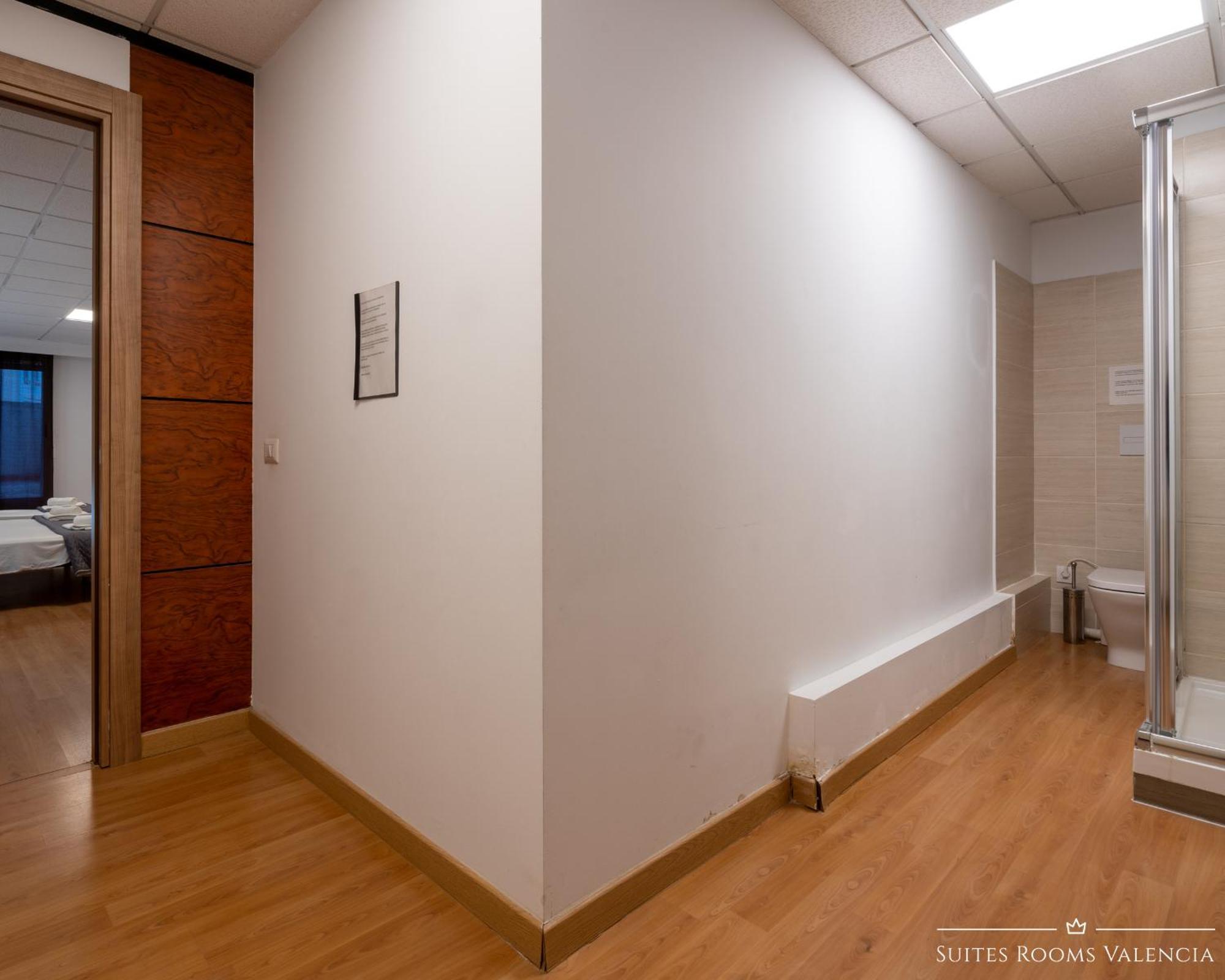 Suites Rooms فالنسيا الغرفة الصورة